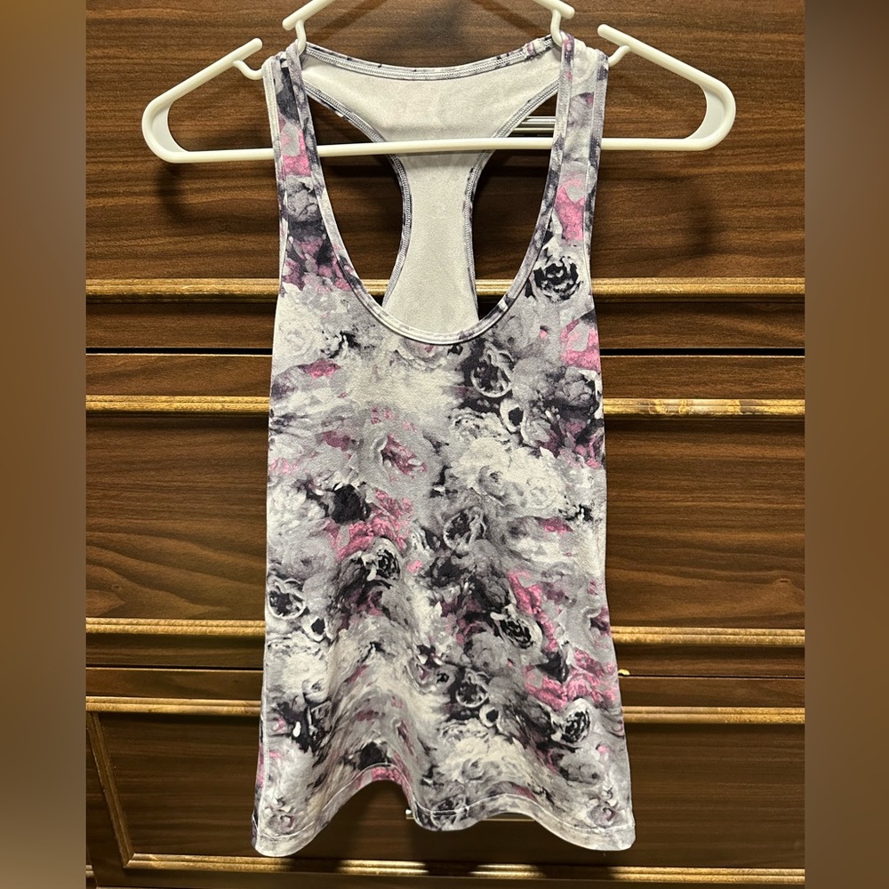 Lululemon Cool Racerback Tank Size 6